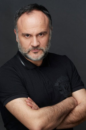 Carlos Cañas portrait