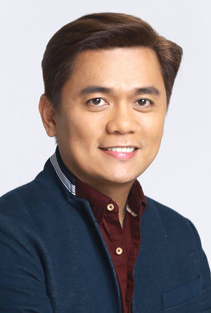 Jun Robles Lana portrait
