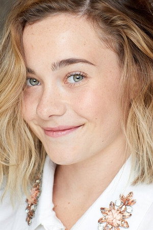 Lexi Simonsen portrait