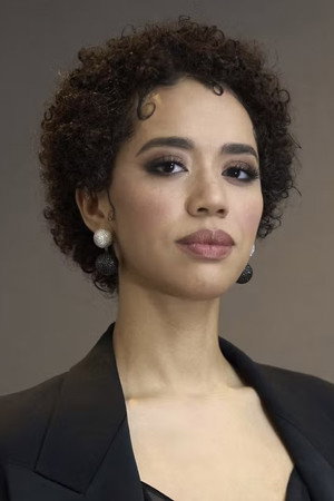 Jasmin Savoy Brown portrait