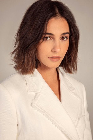 Naomi Scott portrait