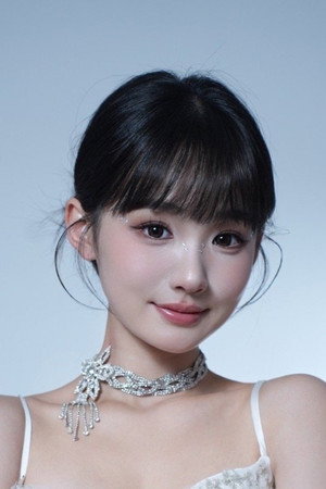 Jia Yixuan portrait