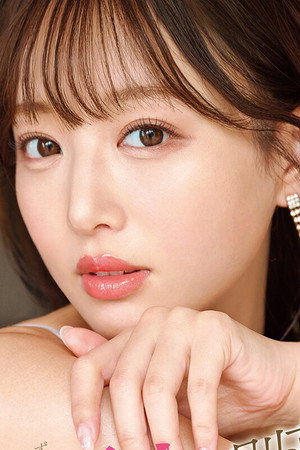 Mayu Hazuki portrait