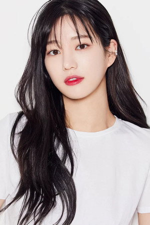 Lee Yu-bi portrait