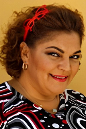 Evin Esen portrait