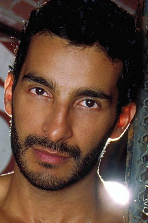 Miguel Leonn portrait