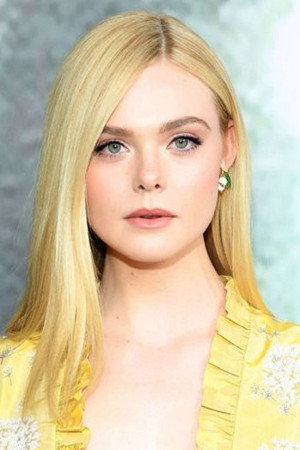 Elle Fanning portrait