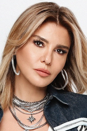 Gülben Ergen portrait