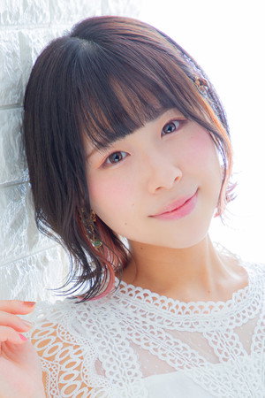 Himari Mochida portrait