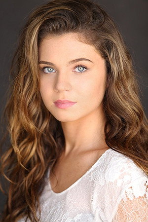 AlexAnn Hopkins portrait