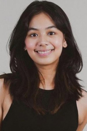 Azela Putri portrait