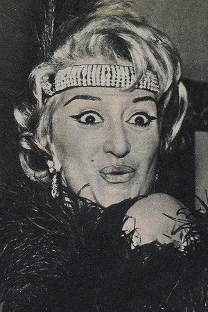 Nisa Serezli portrait