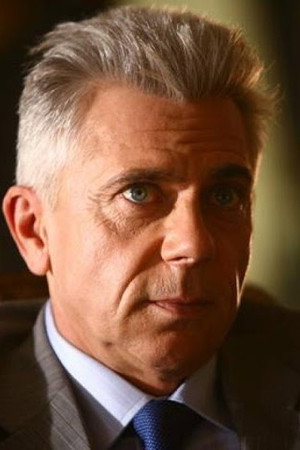 Daniel Martin portrait