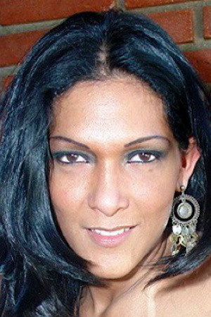 Simone de Oliveira portrait