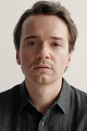 Dan Byrd portrait