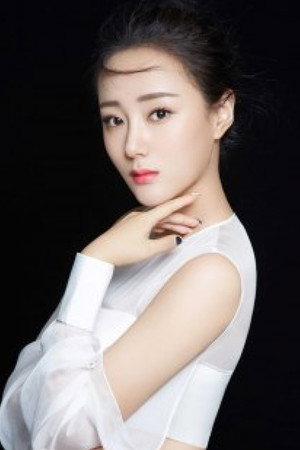 Anne Xu portrait