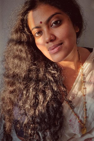 Pooja Mohanraj portrait