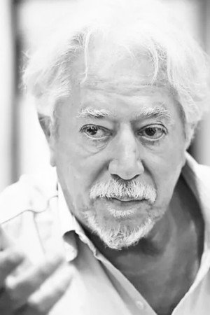 Luis Puenzo portrait