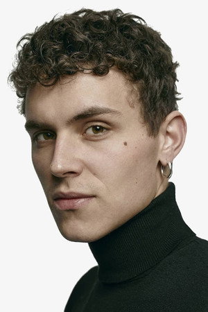 Arón Piper portrait