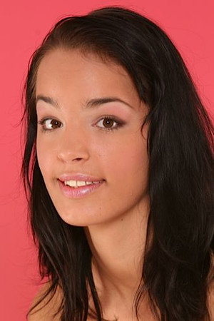 Naomi Roxx portrait