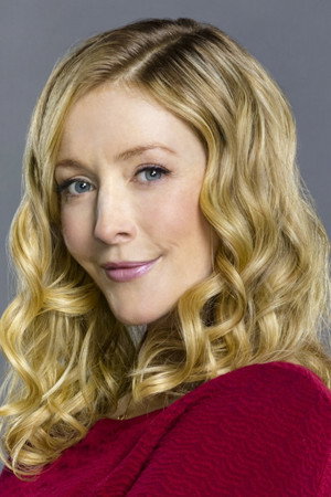 Jennifer Finnigan portrait
