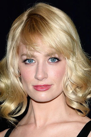 Beth Behrs portrait