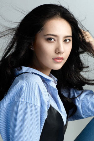 Jiang Peiyao portrait