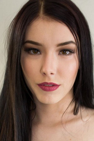 Jasmine Callipygian portrait
