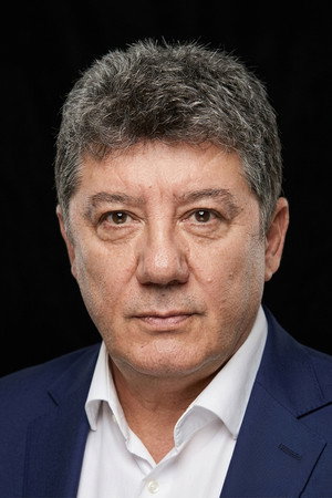 Tarık Ünlüoğlu portrait