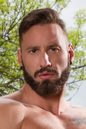 Antonio Miracle portrait