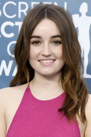 Kaitlyn Dever portrait
