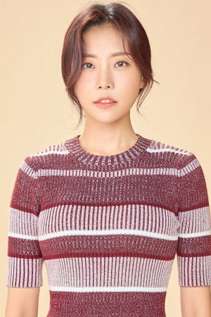 Seo Ye-hwa portrait