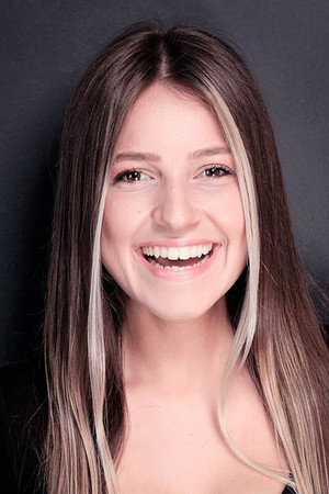 İrem Ece Başarır portrait