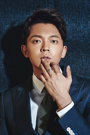 Yan Su portrait