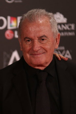 Víctor Manuel portrait