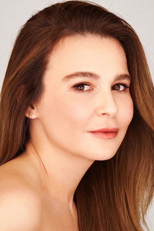 Didem Ellialtı portrait