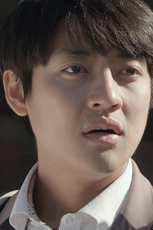 Jeong Doo-won portrait