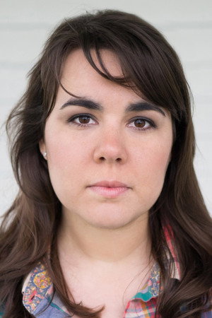 Olivia Harnach portrait