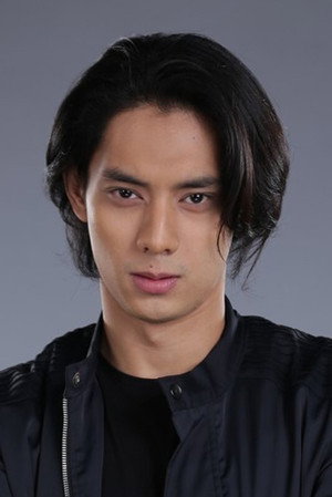 Luis Hontiveros portrait