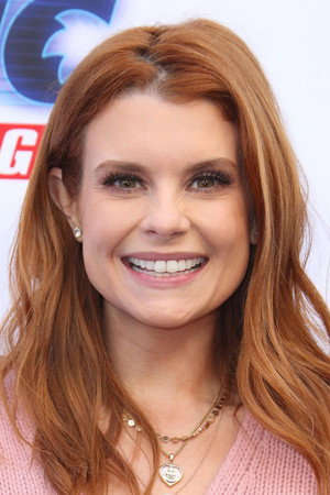 JoAnna Garcia Swisher portrait