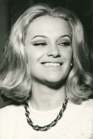 Analu Graci portrait