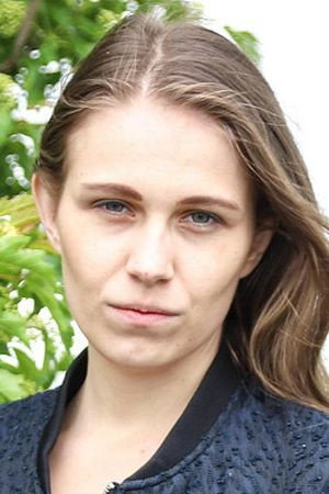 Nela Decker portrait