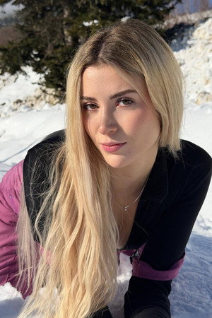 Angelique Lapiedra portrait