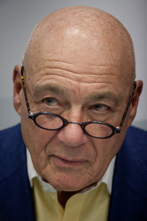 Vladimir Pozner portrait
