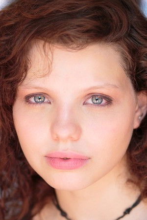 Chloë Levine portrait