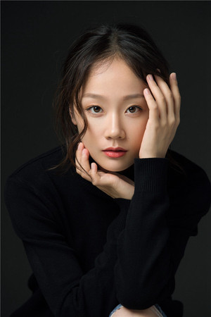 Zhang Xinyi portrait