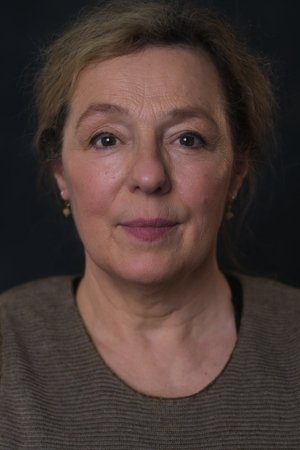 Annabelle Apsion portrait