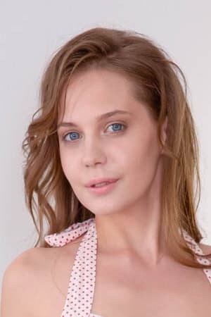 Stasia Si portrait