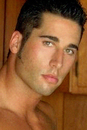 Vinnie Travino portrait