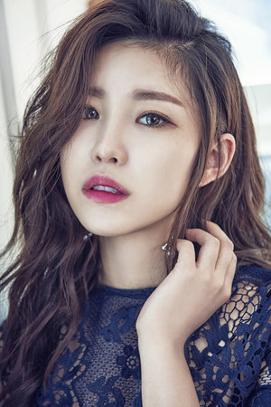 Jun Hyo-seong portrait